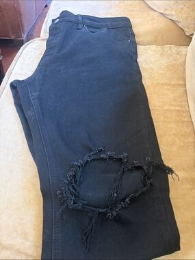 MNML Black Distressed Skinny Jeans